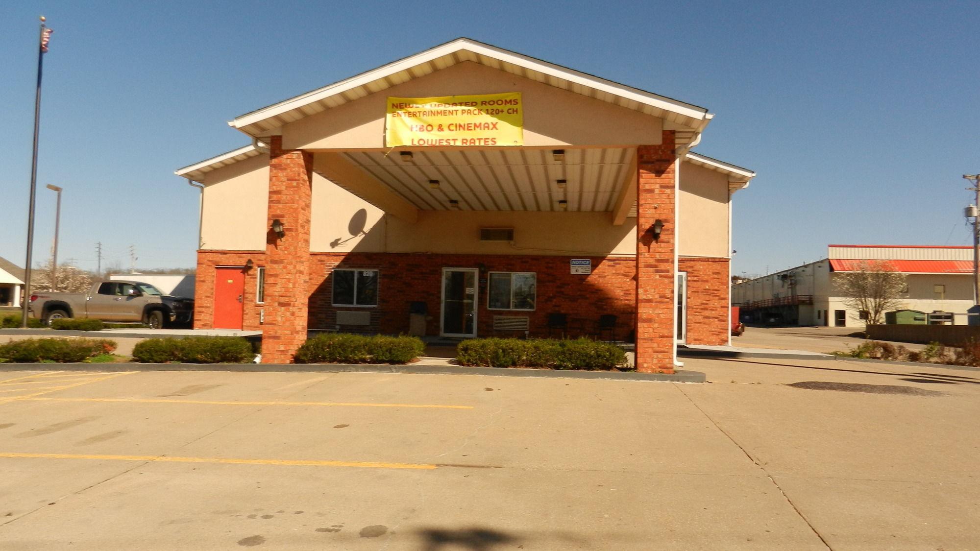 Super 8 By Wyndham Potosi Hotel Buitenkant foto