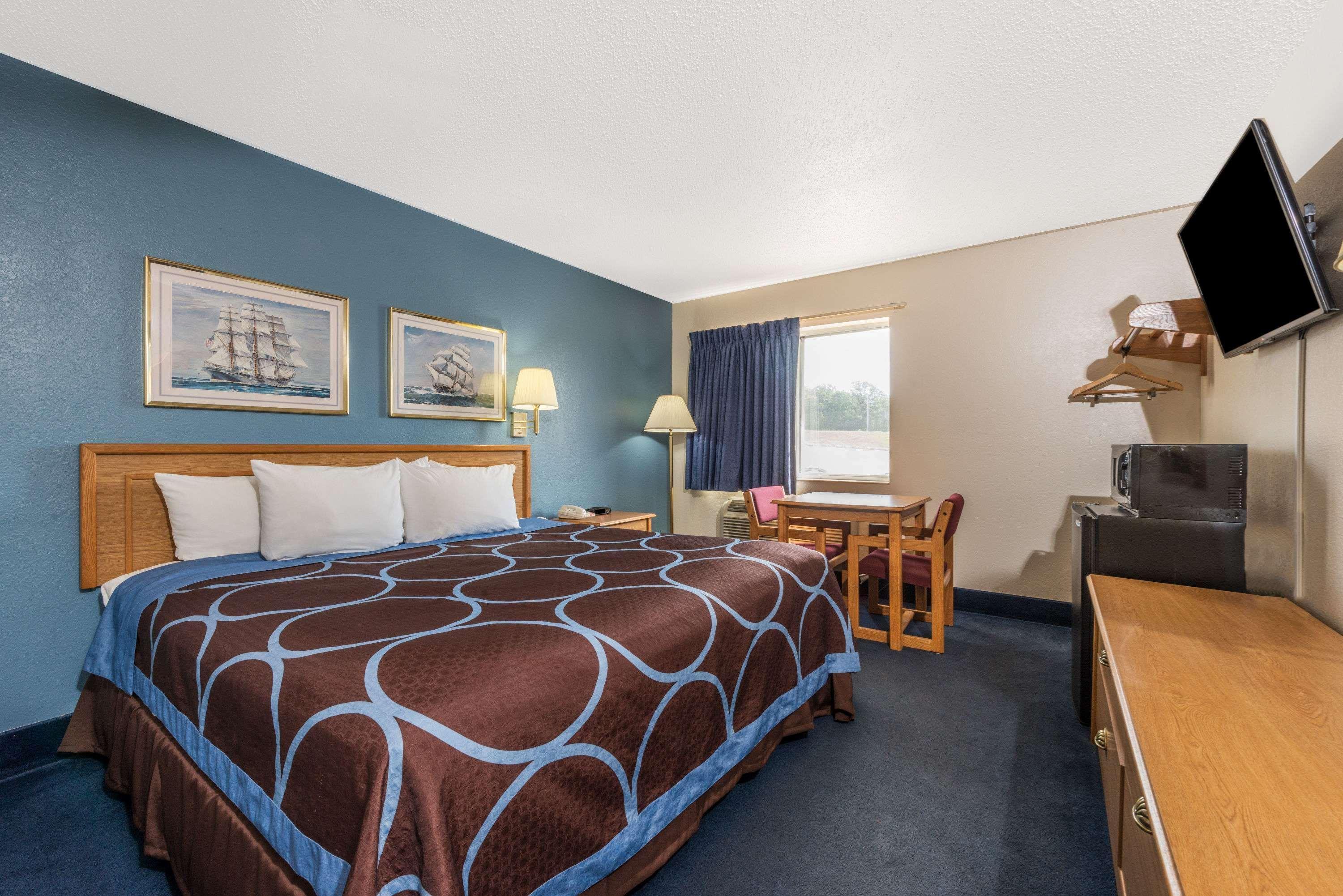 Super 8 By Wyndham Potosi Hotel Buitenkant foto