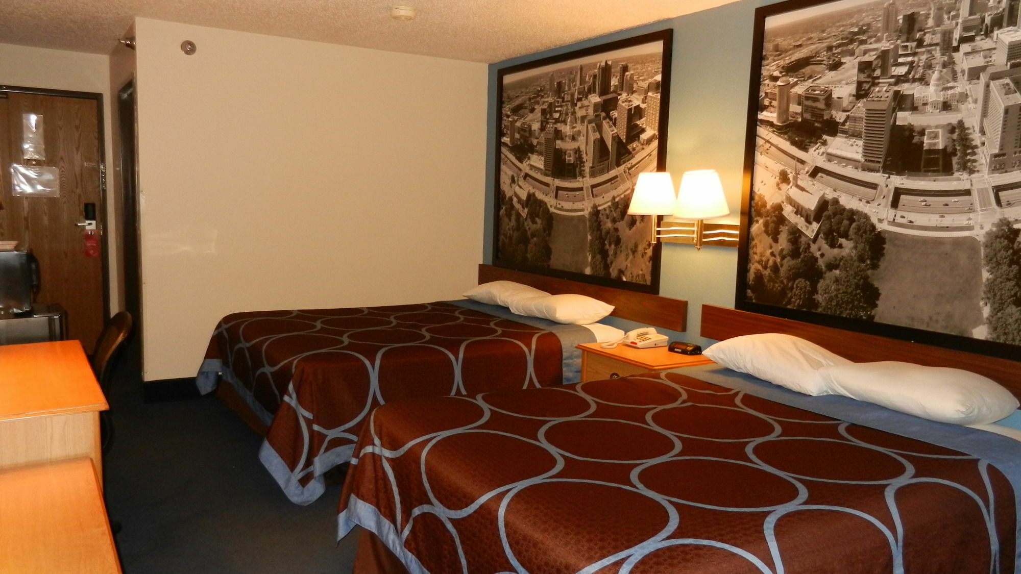 Super 8 By Wyndham Potosi Hotel Buitenkant foto