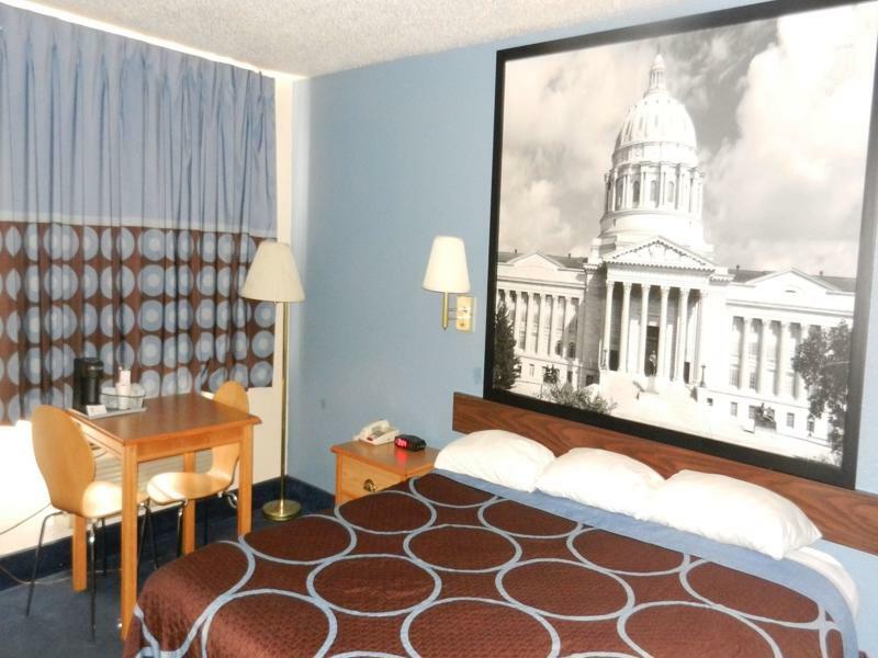 Super 8 By Wyndham Potosi Hotel Buitenkant foto