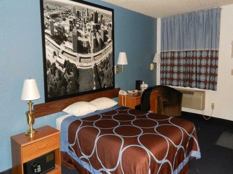 Super 8 By Wyndham Potosi Hotel Buitenkant foto