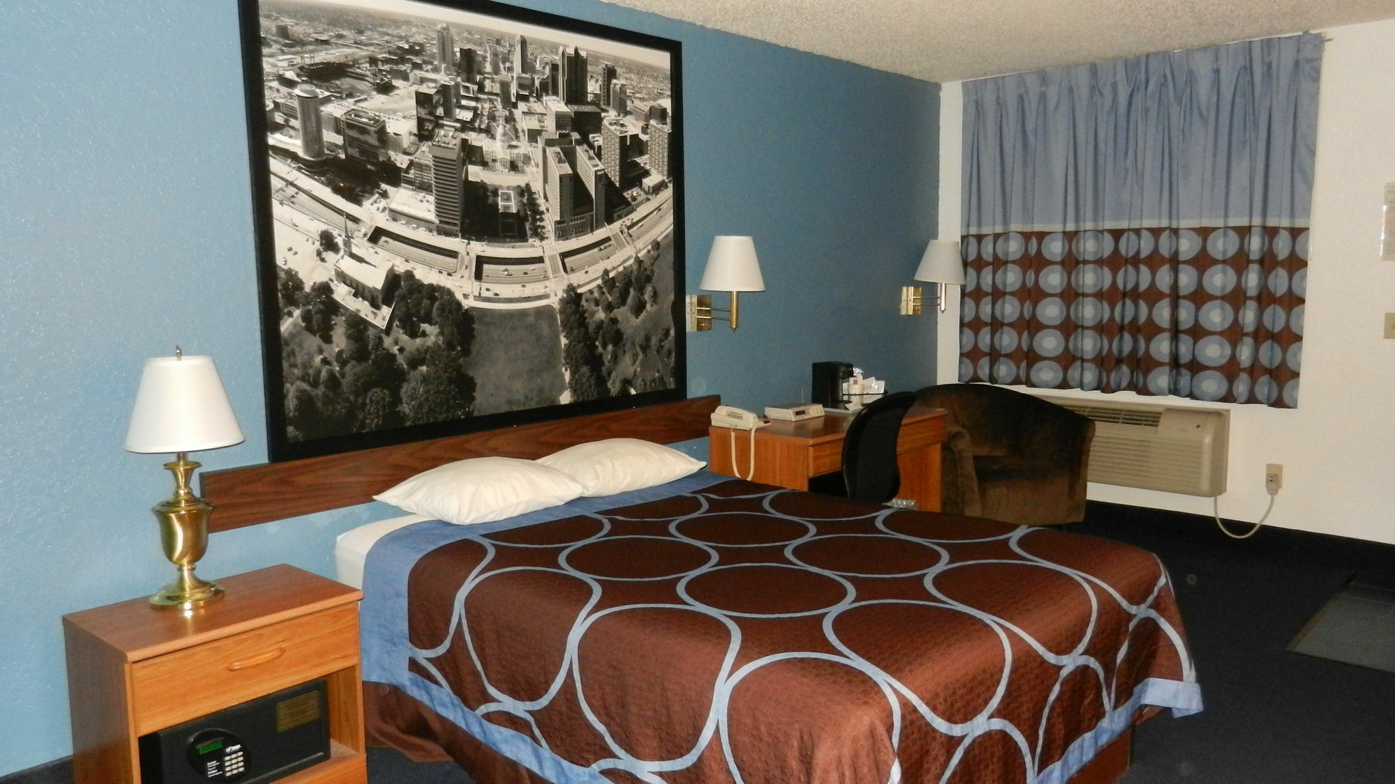 Super 8 By Wyndham Potosi Hotel Buitenkant foto