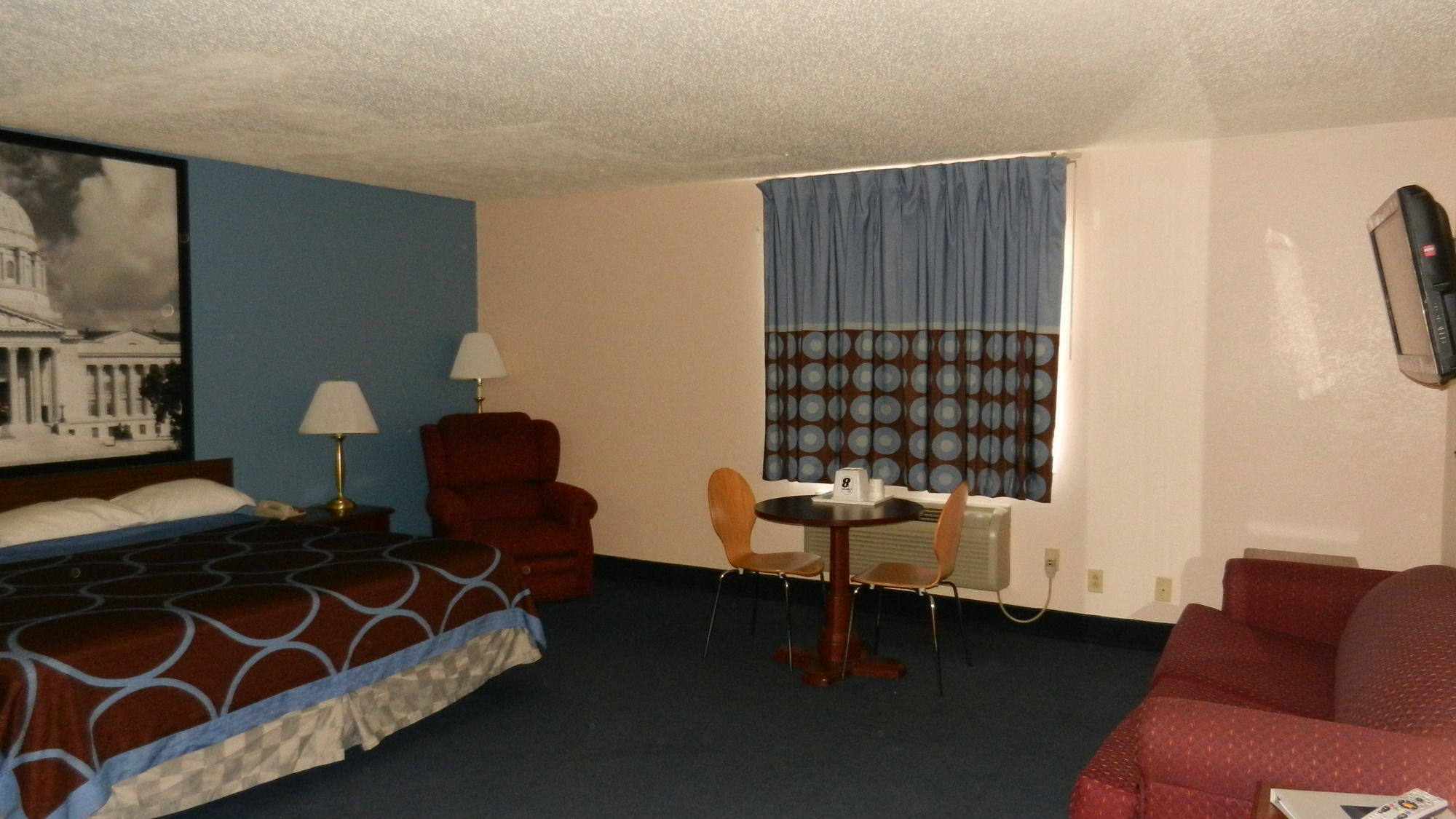 Super 8 By Wyndham Potosi Hotel Buitenkant foto